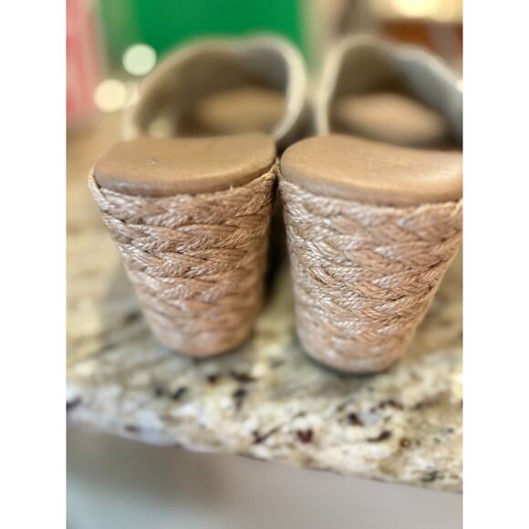 Tommy Bahama Women's Beige Slip on Wedge Sandals Size 9.5 - Picture 5 of 8